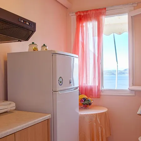 Tasoula's Vista 3* Nikiana