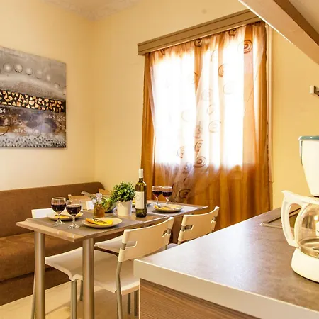 Tasoula's Vista 3*